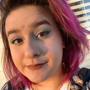 Meet your Posher, Aly